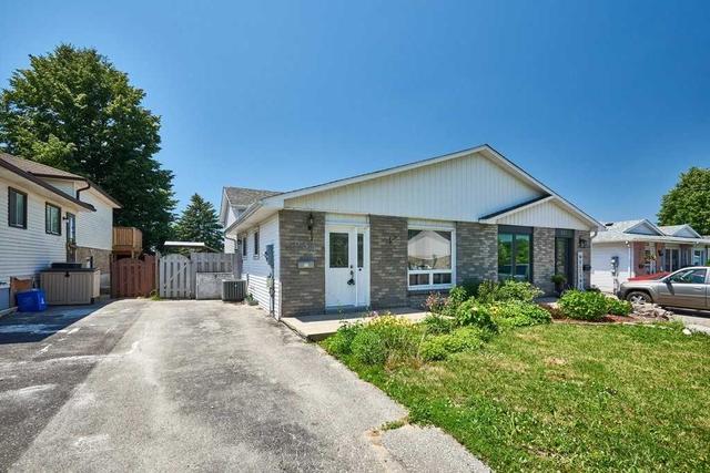 534 Muirfield St, House semidetached with 3 bedrooms, 2 bathrooms and 2 parking in Oshawa ON | Card Image