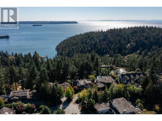 4638 Decourcy Court, House detached with 5 bedrooms, 5 bathrooms and null parking in West Vancouver BC | Image 34