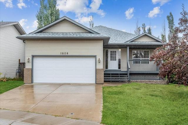 1808 Strathcona Bay, House detached with 4 bedrooms, 3 bathrooms and 4 parking in Strathmore AB | Card Image