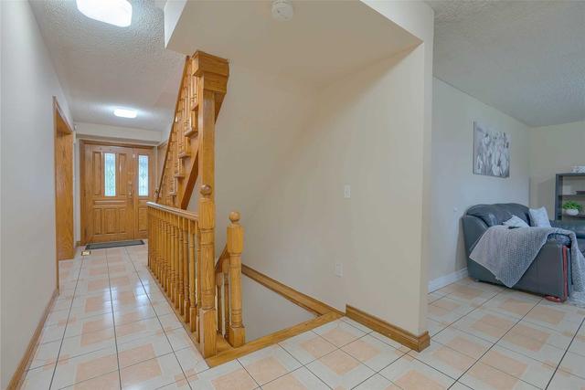 3334 Brandon Gate Dr, House detached with 4 bedrooms, 3 bathrooms and 5 parking in Mississauga ON | Image 23