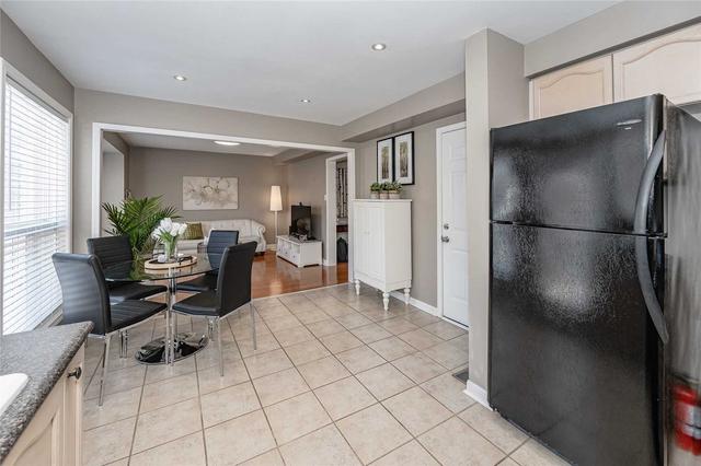 1354 Pepperbush Pl, House detached with 3 bedrooms, 3 bathrooms and 3 parking in Oakville ON | Image 8