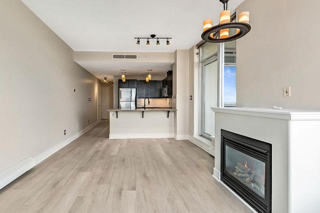 1607 - 55 Spruce Place Sw, Condo with 2 bedrooms, 2 bathrooms and 2 parking in Calgary AB | Image 7