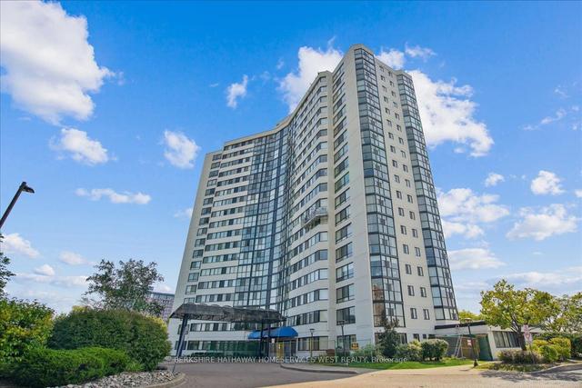 904 - 1360 Rathburn Rd E, Condo with 2 bedrooms, 2 bathrooms and 1 parking in Mississauga ON | Image 12
