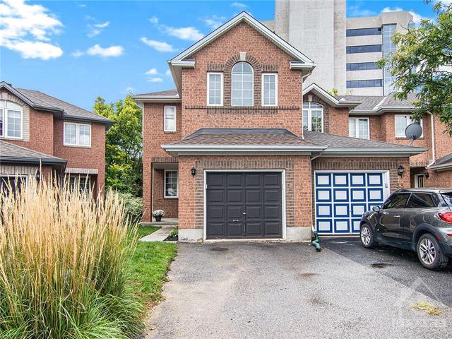 31 Scout Street, Townhouse with 4 bedrooms, 4 bathrooms and 2 parking in Ottawa ON | Image 2
