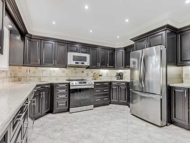 174 Lorindale Dr, House detached with 3 bedrooms, 2 bathrooms and 5 parking in Oshawa ON | Image 21