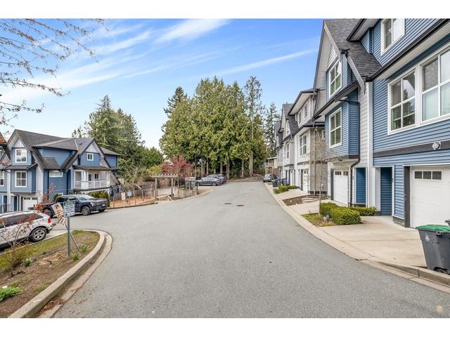 2 - 14450 68 Avenue, House attached with 3 bedrooms, 3 bathrooms and 2 parking in Surrey BC | Image 4