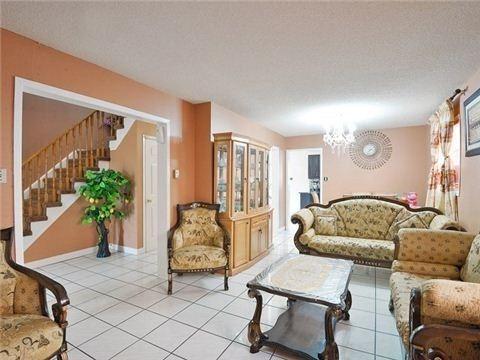 6 Kintyre St, House detached with 4 bedrooms, 4 bathrooms and 4 parking in Brampton ON | Image 6