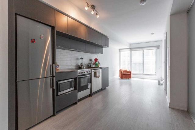 706 - 181 Dundas St E, Condo with 1 bedrooms, 1 bathrooms and 0 parking in Toronto ON | Image 2