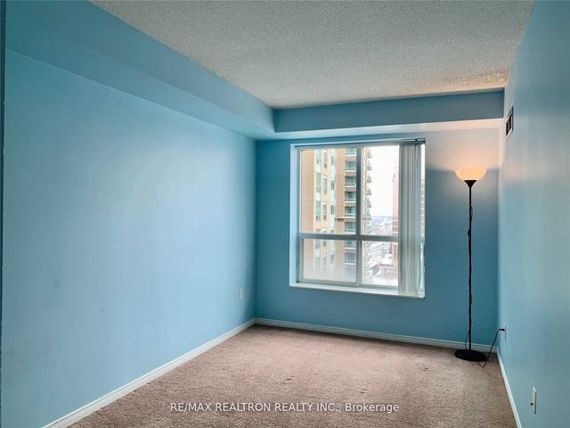 lph02 - 39 Pemberton Ave, Condo with 2 bedrooms, 2 bathrooms and 1 parking in Toronto ON | Image 4