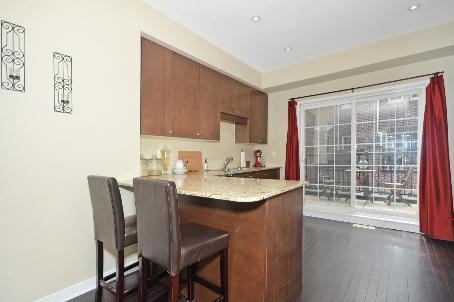 th51 - 111 The Queensway Ave, Townhouse with 2 bedrooms, 2 bathrooms and null parking in Toronto ON | Image 4