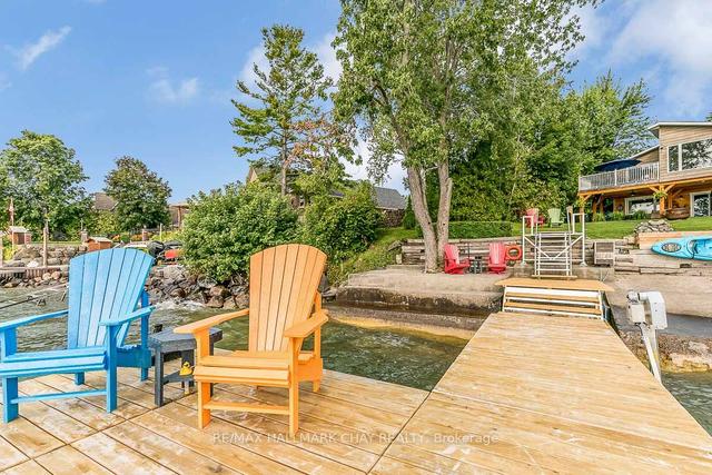 1069 Lakeshore Rd E, House detached with 3 bedrooms, 2 bathrooms and 8 parking in Oro Medonte ON | Image 3