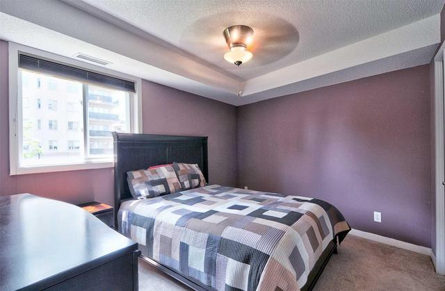 1221 - 8 Dayspring Circ, Condo with 2 bedrooms, 2 bathrooms and 1 parking in Brampton ON | Image 6