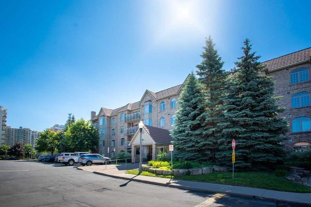 d105 - 216 Plains Rd W, Condo with 2 bedrooms, 2 bathrooms and 2 parking in Burlington ON | Card Image