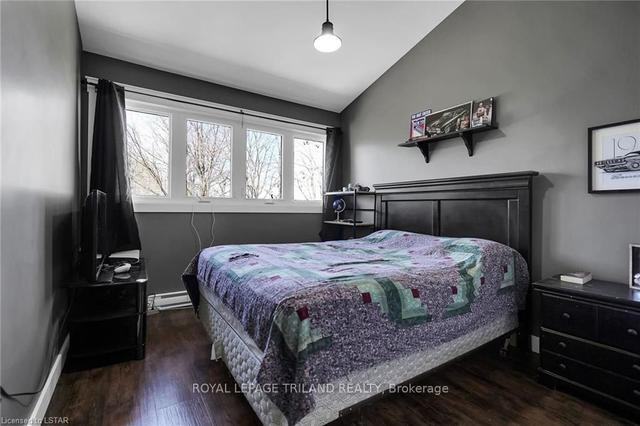 34159 Maguire Rd, House detached with 3 bedrooms, 2 bathrooms and 10 parking in North Middlesex ON | Image 8