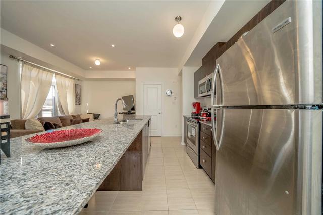 2633 Garrison Crossing, Townhouse with 2 bedrooms, 2 bathrooms and 2 parking in Pickering ON | Image 11