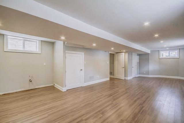 433 Belsize Dr, House detached with 4 bedrooms, 4 bathrooms and 2 parking in Toronto ON | Image 18