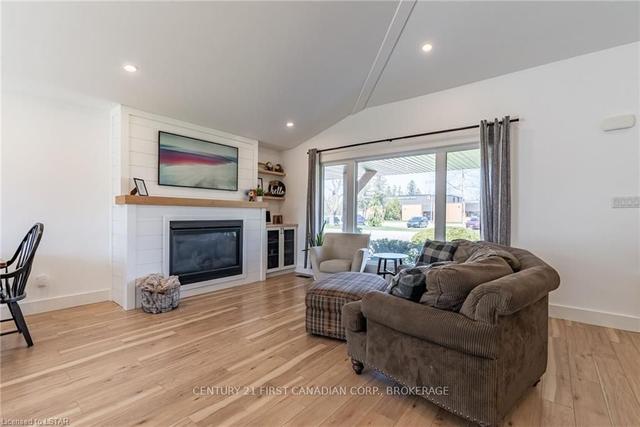 167 Mcleod St, House detached with 3 bedrooms, 2 bathrooms and 8 parking in North Middlesex ON | Image 10