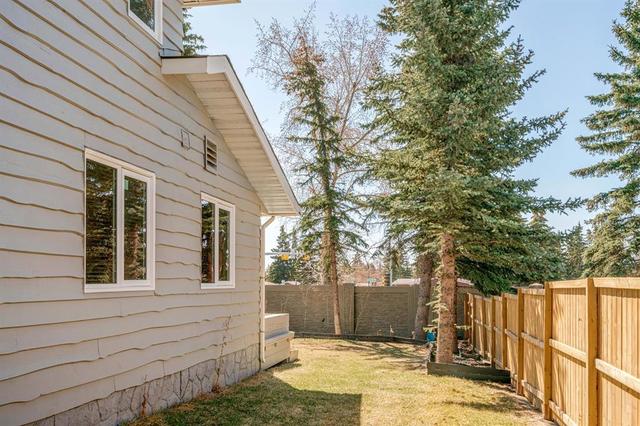 247 Pump Hill Crescent Sw, House detached with 6 bedrooms, 3 bathrooms and 4 parking in Calgary AB | Image 46