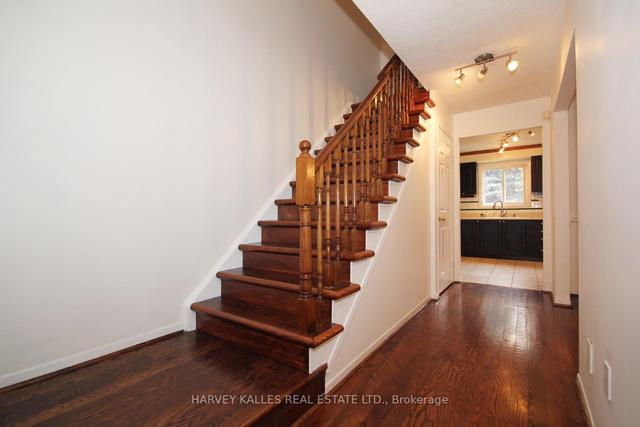 62 Charlton Ave, House detached with 4 bedrooms, 4 bathrooms and 3.5 parking in Vaughan ON | Image 9