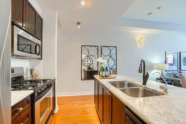 62A Tecumseth St, Townhouse with 2 bedrooms, 3 bathrooms and 1 parking in Toronto ON | Image 9