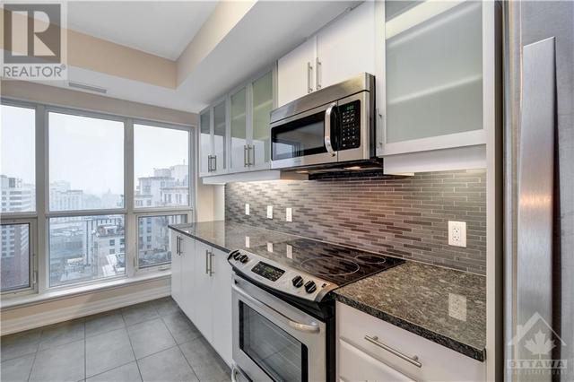 2501 - 195 Besserer Street, Condo with 2 bedrooms, 2 bathrooms and 1 parking in Ottawa ON | Image 11