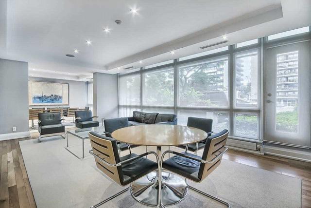 906 - 500 Avenue Rd, Condo with 2 bedrooms, 2 bathrooms and 1 parking in Toronto ON | Image 27
