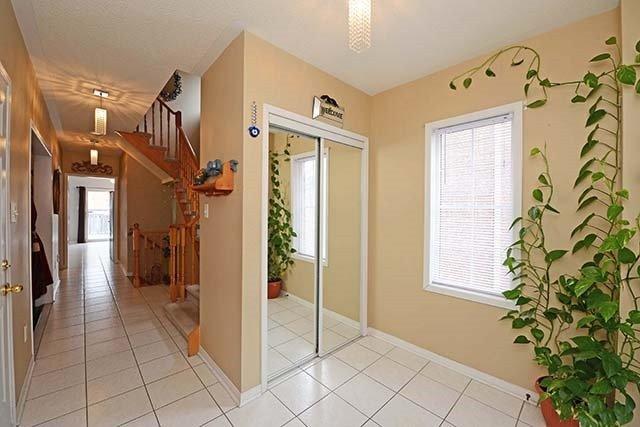 27 Culture Cres, House detached with 3 bedrooms, 3 bathrooms and 2 parking in Brampton ON | Image 4