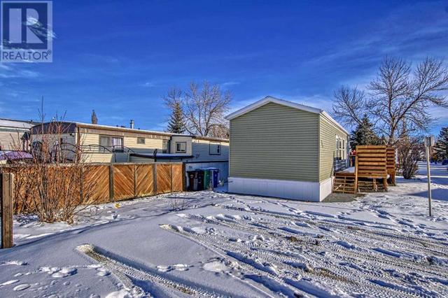 105, - 9090 24 Street Se, Home with 2 bedrooms, 1 bathrooms and 2 parking in Calgary AB | Image 43