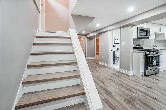 5 Avondale Blvd, House semidetached with 3 bedrooms, 3 bathrooms and 3 parking in Brampton ON | Image 17