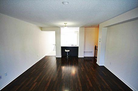 05 - 3070 Thomas St, Townhouse with 2 bedrooms, 2 bathrooms and 2 parking in Mississauga ON | Image 2