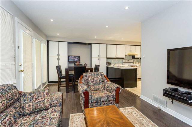 64 Leeward Dr, House detached with 3 bedrooms, 3 bathrooms and 2 parking in Brampton ON | Image 9