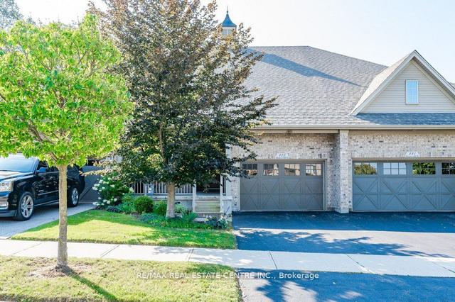 223 Chestnutt Hill Cres, House attached with 2 bedrooms, 3 bathrooms and 2 parking in Kitchener ON | Image 1