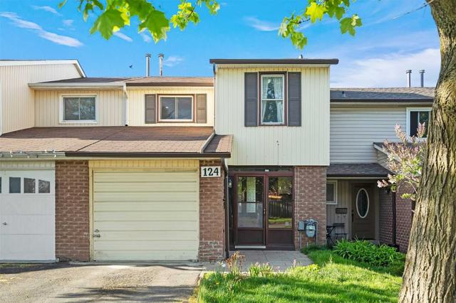 124 Royal Salisbury Way, House attached with 3 bedrooms, 3 bathrooms and 3 parking in Brampton ON | Image 1