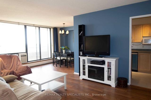 1109 - 2929 Aquitaine Ave, Condo with 2 bedrooms, 2 bathrooms and 2 parking in Mississauga ON | Image 1