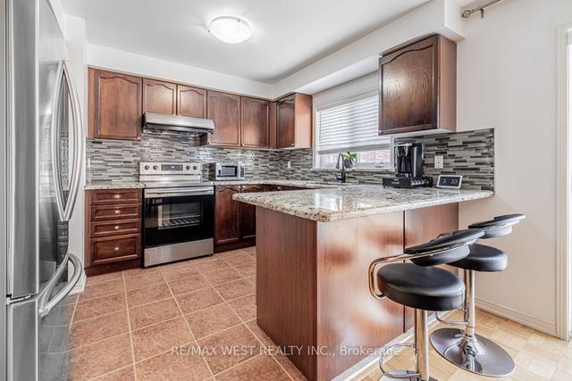 th18 - 375 Cook Rd, Townhouse with 3 bedrooms, 2 bathrooms and 3 parking in Toronto ON | Image 9