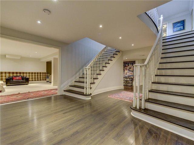 942 Stonehaven Ave, House detached with 5 bedrooms, 6 bathrooms and 6 parking in Newmarket ON | Image 18