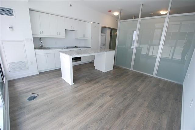1905 - 426 University Ave, Condo with 1 bedrooms, 1 bathrooms and 0 parking in Toronto ON | Card Image