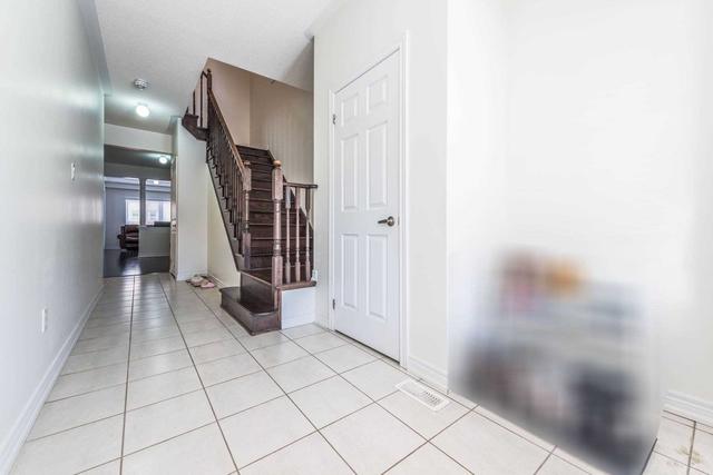 55 Yardley Cres, House semidetached with 4 bedrooms, 3 bathrooms and 3 parking in Brampton ON | Image 37