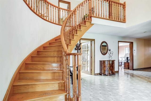 22 Manswood Cres, House detached with 9 bedrooms, 8 bathrooms and 25 parking in Brampton ON | Image 28