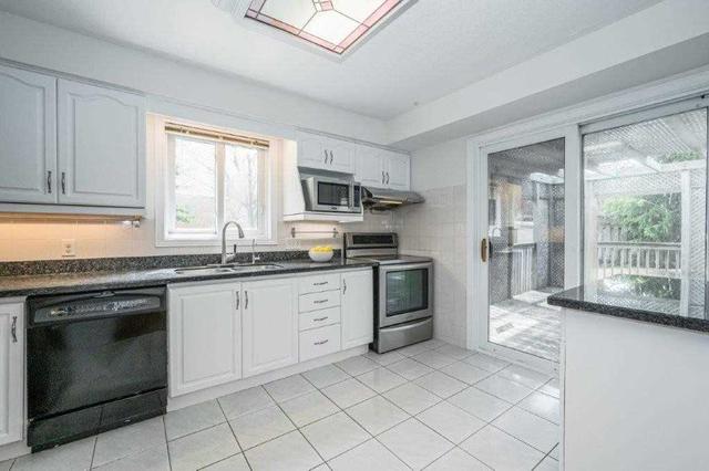 561 Silvermeadow Pl, House detached with 4 bedrooms, 4 bathrooms and 6 parking in Waterloo ON | Image 38
