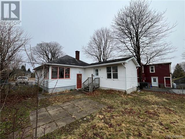 361 Charlotte West Street, House detached with 3 bedrooms, 2 bathrooms and null parking in Saint John NB | Image 5