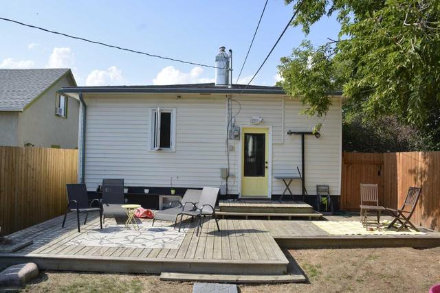 10125 104 Avenue, House detached with 3 bedrooms, 2 bathrooms and 2 parking in Peace River AB | Image 2