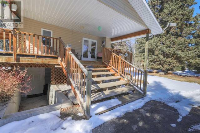 25 Country Meadows Drive, House detached with 4 bedrooms, 2 bathrooms and null parking in Clearwater County AB | Image 4