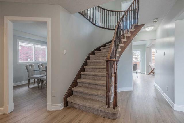 466 Saginaw Pkwy, House detached with 4 bedrooms, 4 bathrooms and 8 parking in Cambridge ON | Image 34