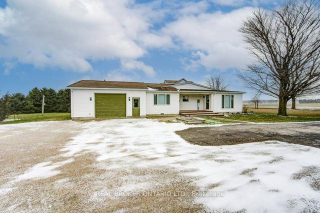 86119 Kintail Line, House detached with 3 bedrooms, 2 bathrooms and 13 parking in Ashfield Colborne Wawanosh ON | Image 12