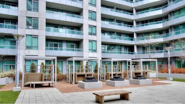 1506 - 19 Grand Trunk Cres, Condo with 2 bedrooms, 2 bathrooms and 1 parking in Toronto ON | Image 3