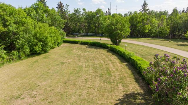 38052 Range Road 275, House detached with 5 bedrooms, 2 bathrooms and 4 parking in Red Deer County AB | Image 4