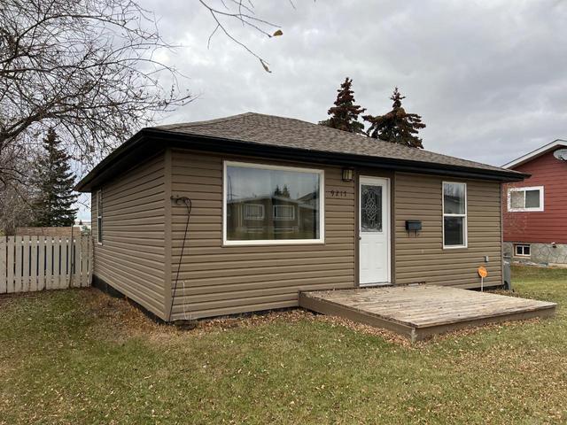 9217 6 Street, House detached with 2 bedrooms, 1 bathrooms and null parking in Dawson Creek BC | Image 12