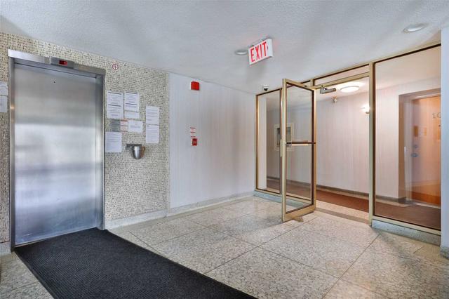 608 - 30 Allanhurst Dr, Condo with 2 bedrooms, 1 bathrooms and 1 parking in Toronto ON | Image 6