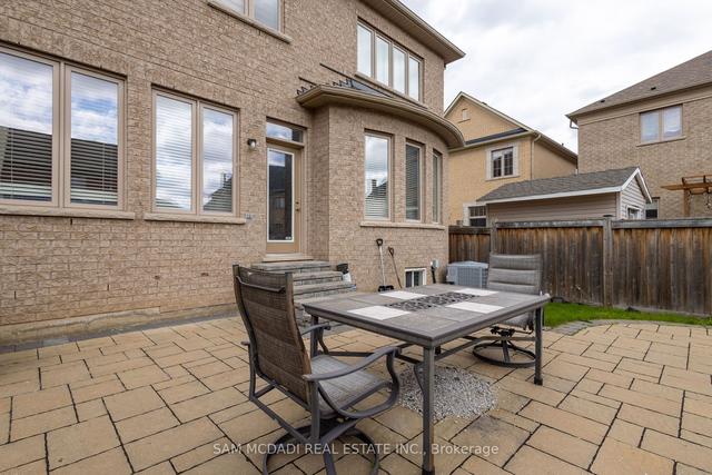 4 Jewelville St, House detached with 4 bedrooms, 4 bathrooms and 6 parking in Brampton ON | Image 18